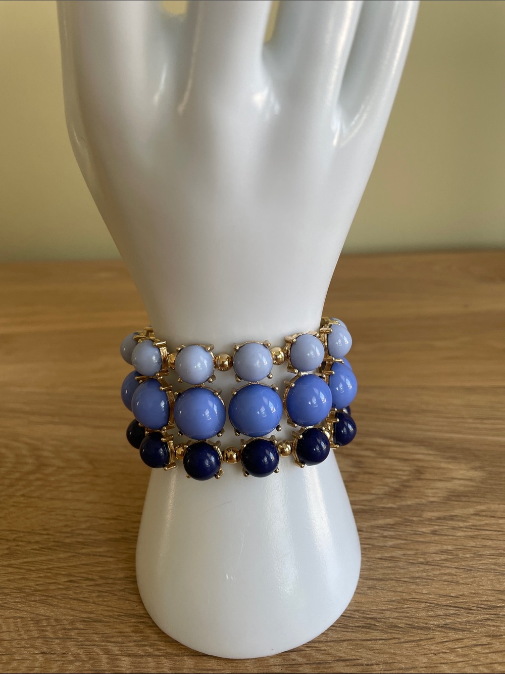 VINTAGE BLUE OMBRÉ MULTI-ROW STRETCH BRACELET Gold Tone Beaded Cuff